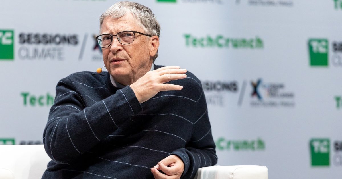 DROPIDEA | دروب ايديا - Bill Gates propone un «impuesto a los robots» y empleos «reservados para humanos» para afrontar los riesgos de la inteligencia artificial