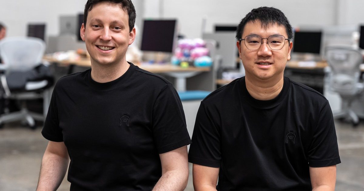 DROPIDEA | دروب ايديا - Ollama Raises $65 Million and Surpasses 8.9 Million Monthly Developers