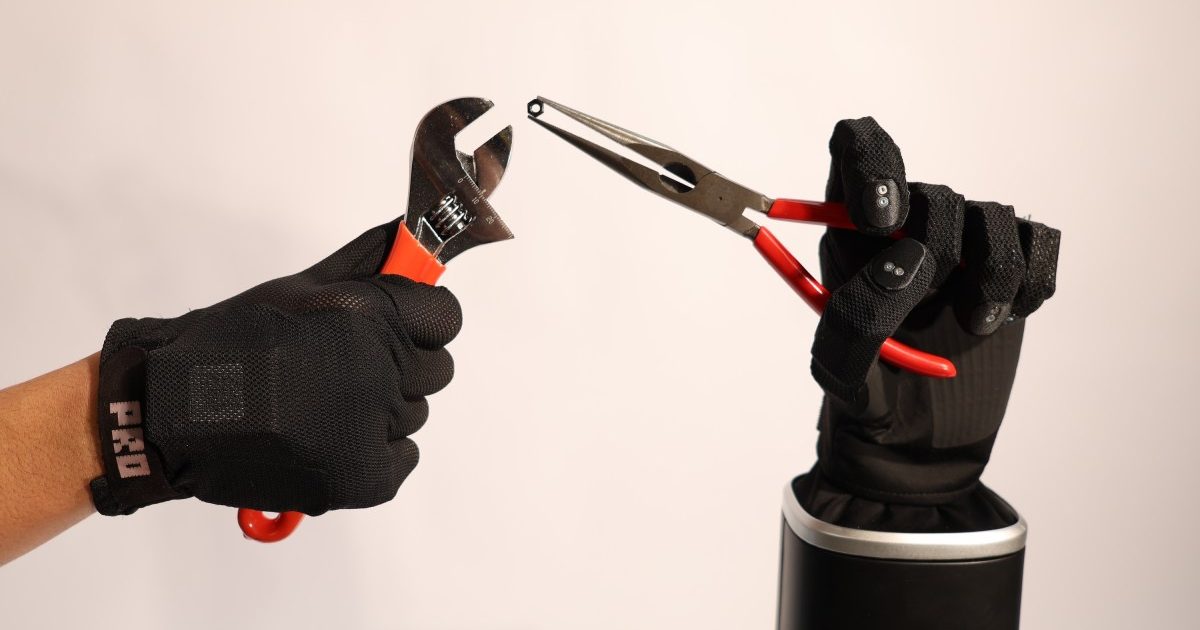 Robotic Hand Company Settles with Tesla and Raises $11 Million