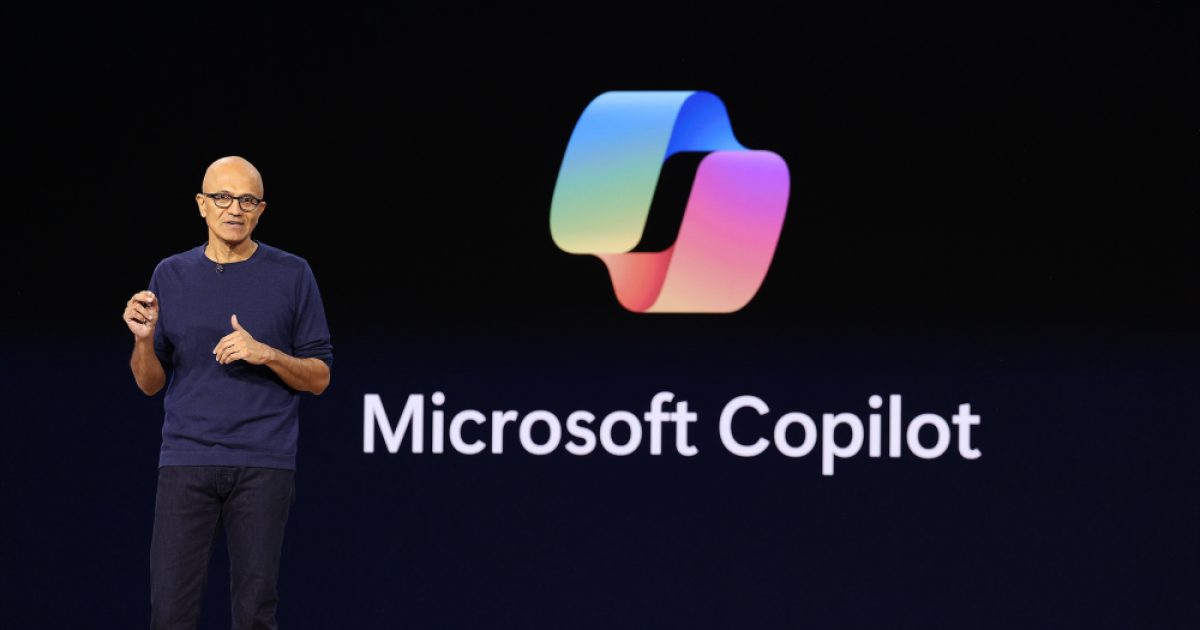 DROPIDEA | دروب ايديا - Satya Nadella pide frenos de emergencia para los sistemas de inteligencia artificial