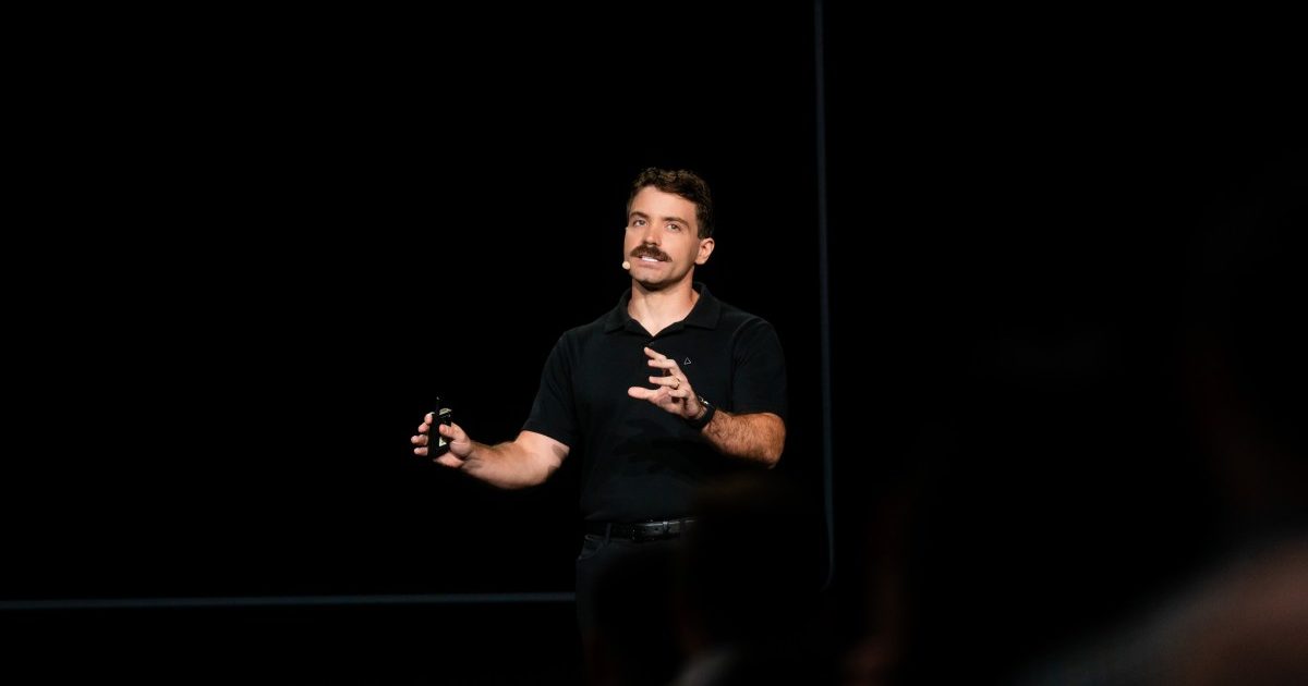 DROPIDEA | دروب ايديا - Vercel and the Big Bet: Decoupling Models from Agents in the Age of AI